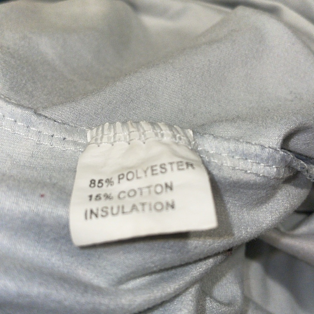 Angashion XL Hoodie style pull over with front pocket. - Picture 11 of 11
